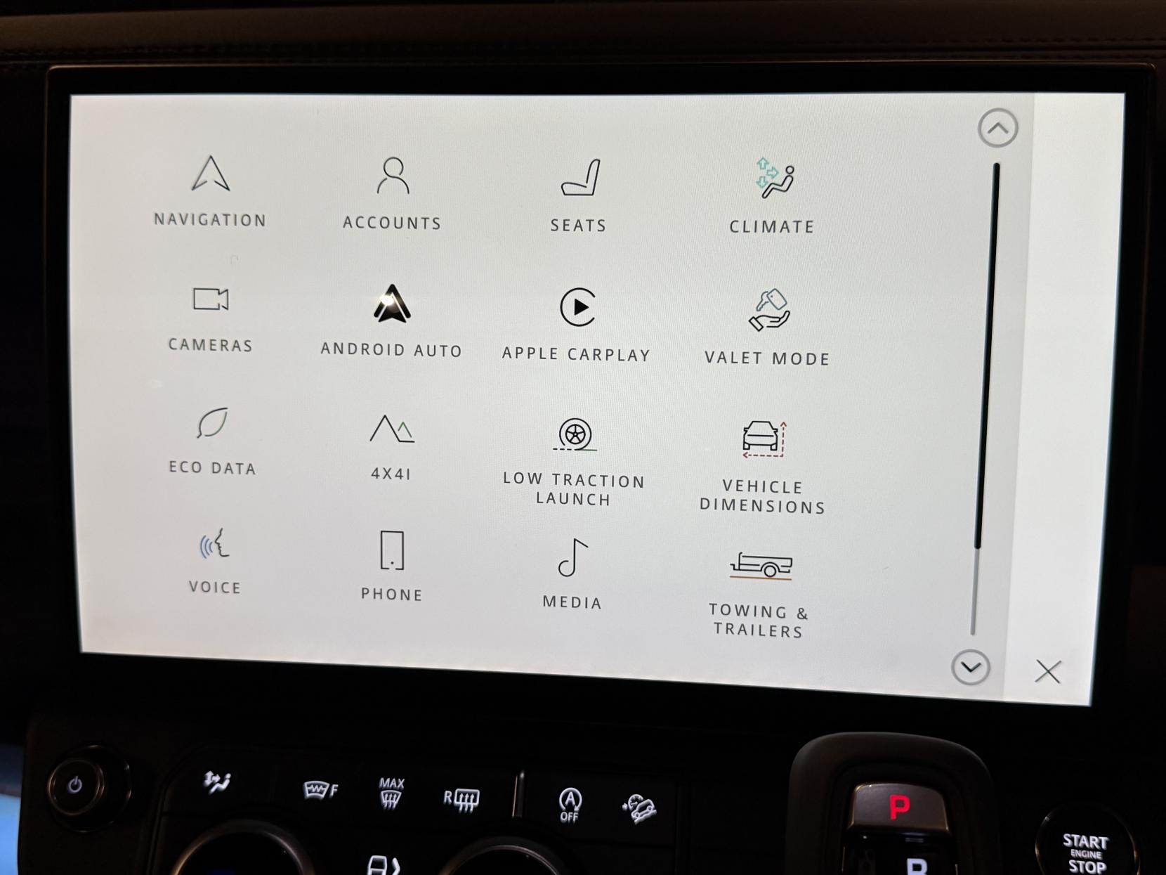 Land Rover Defender 110 3.0 D250 MHEV X-Dynamic SE Hard Top SUV 5dr Diesel Auto 4WD MWB Euro 6 (s/s) (249 ps)