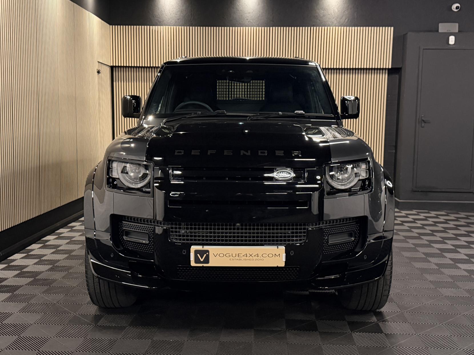 Land Rover Defender 90 3.0 D250 MHEV S Hard Top SUV 3dr Diesel Auto 4WD SWB Euro 6 (s/s) (250 ps)