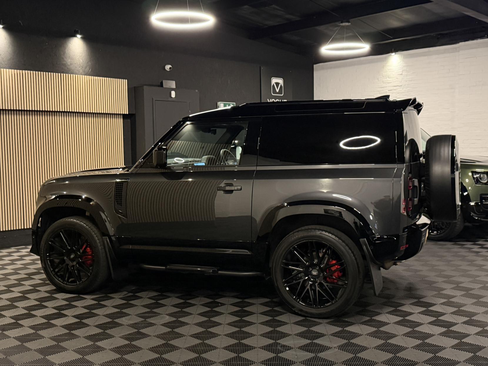 Land Rover Defender 90 3.0 D250 MHEV S Hard Top SUV 3dr Diesel Auto 4WD SWB Euro 6 (s/s) (250 ps)