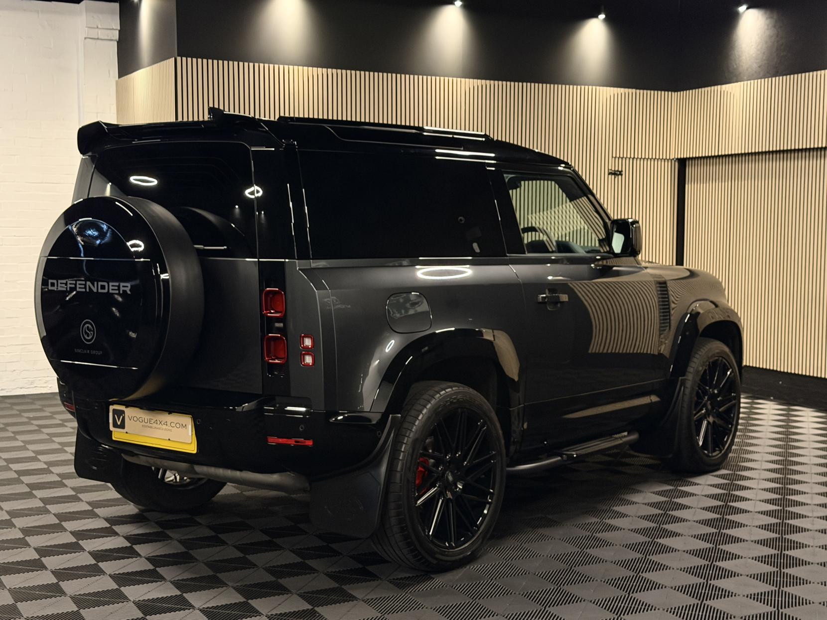 Land Rover Defender 90 3.0 D250 MHEV S Hard Top SUV 3dr Diesel Auto 4WD SWB Euro 6 (s/s) (250 ps)