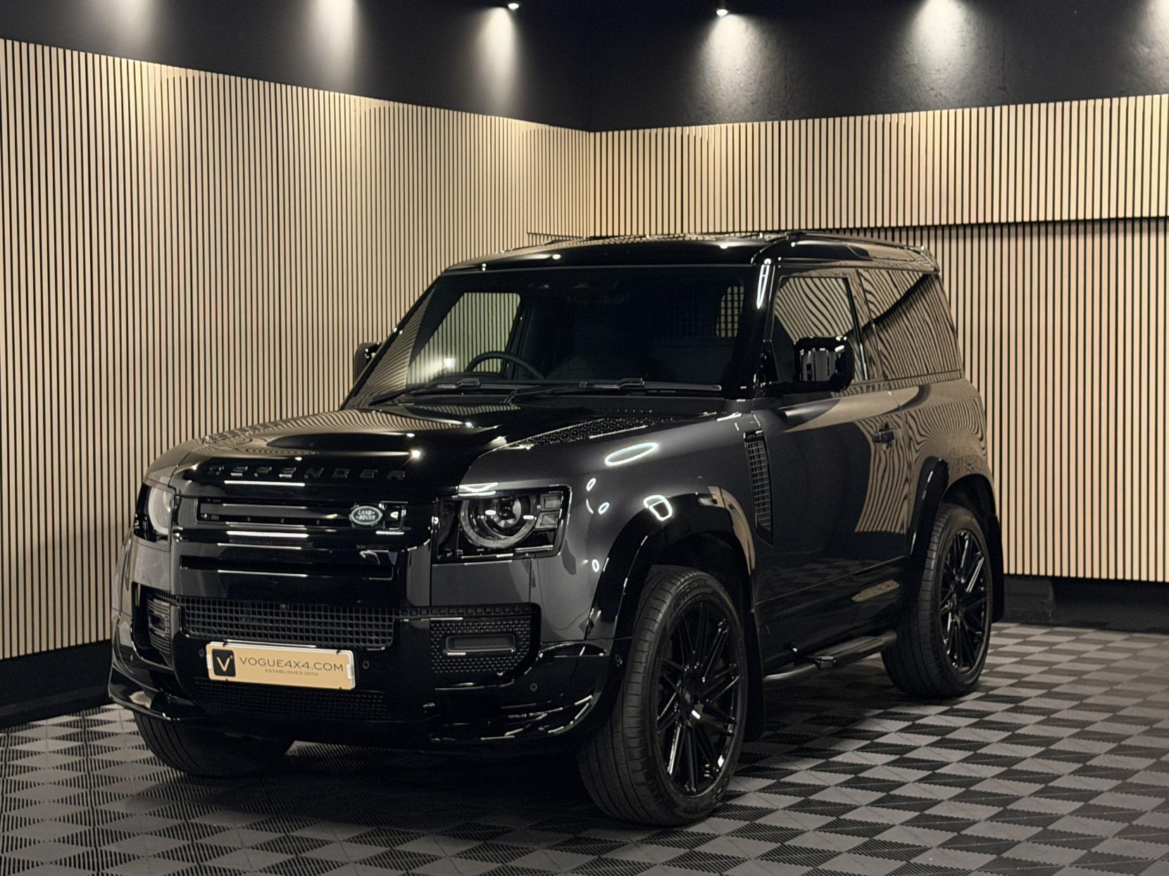 Land Rover Defender 90 3.0 D250 MHEV S Hard Top SUV 3dr Diesel Auto 4WD SWB Euro 6 (s/s) (250 ps)