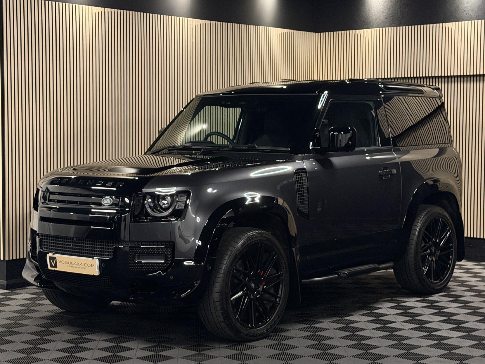 Land Rover Defender 90 3.0 D250 MHEV S Hard Top SUV 3dr Diesel Auto 4WD SWB Euro 6 (s/s) (250 ps)