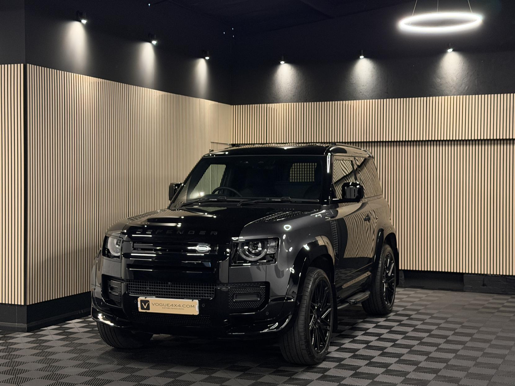 Land Rover Defender 90 3.0 D250 MHEV S Hard Top SUV 3dr Diesel Auto 4WD SWB Euro 6 (s/s) (250 ps)