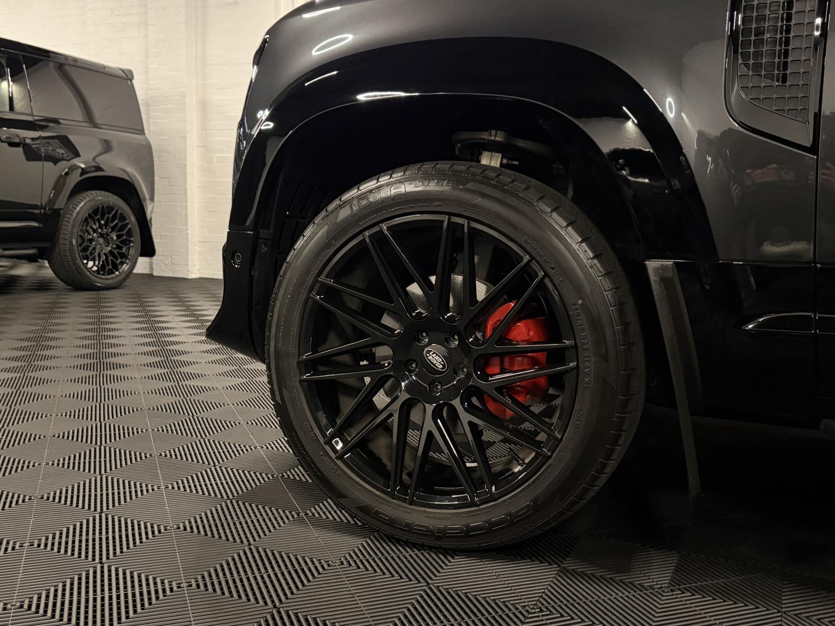 Land Rover Defender 90 3.0 D250 MHEV S Hard Top SUV 3dr Diesel Auto 4WD SWB Euro 6 (s/s) (250 ps)