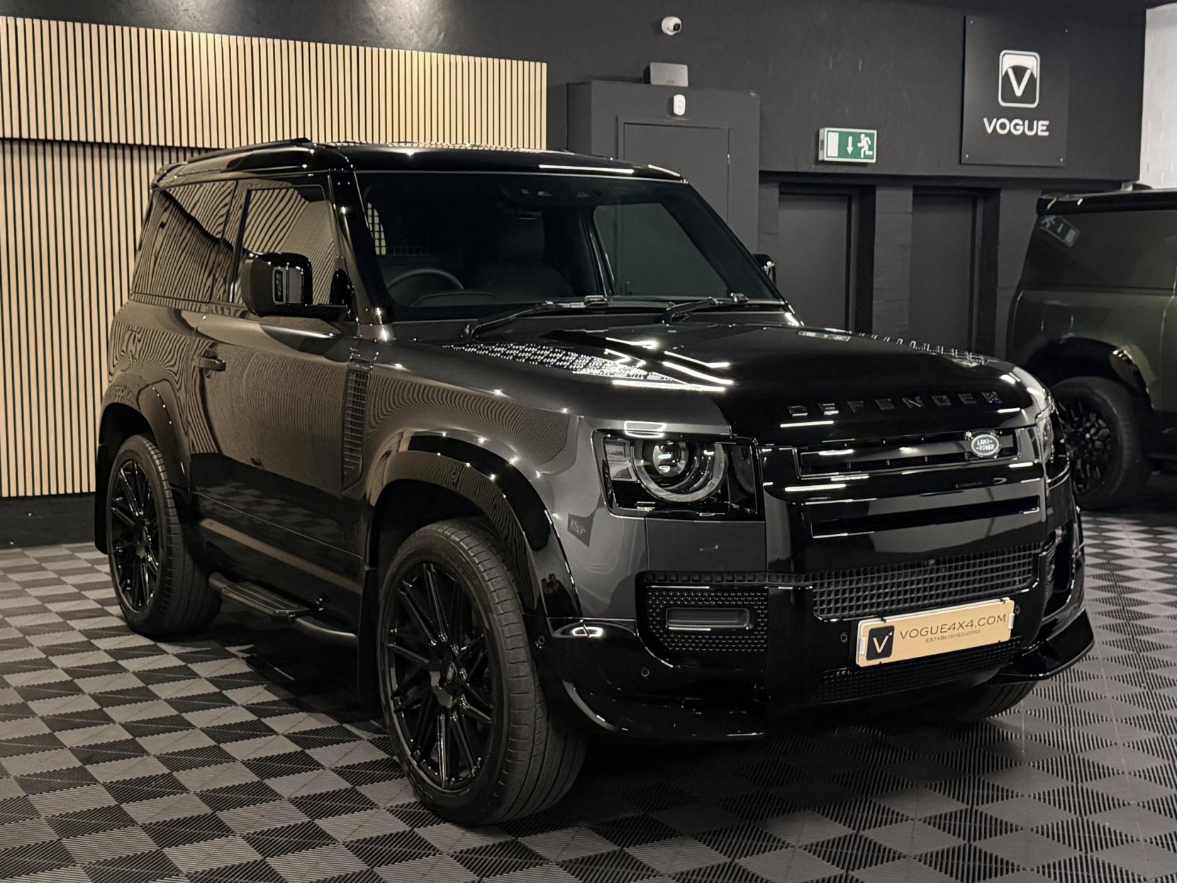 Land Rover Defender 90 3.0 D250 MHEV S Hard Top SUV 3dr Diesel Auto 4WD SWB Euro 6 (s/s) (250 ps)