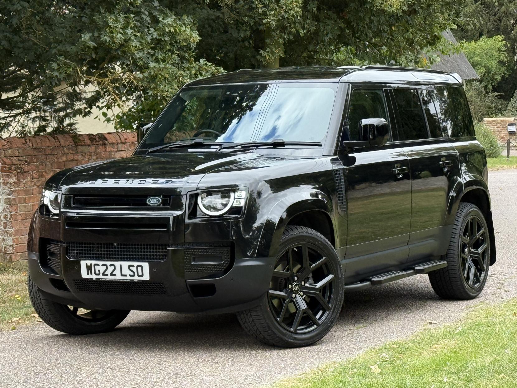 Land Rover Defender 110 3.0 D250 MHEV S Hard Top SUV 5dr Diesel Auto 4WD MWB Euro 6 (s/s) (250 ps)