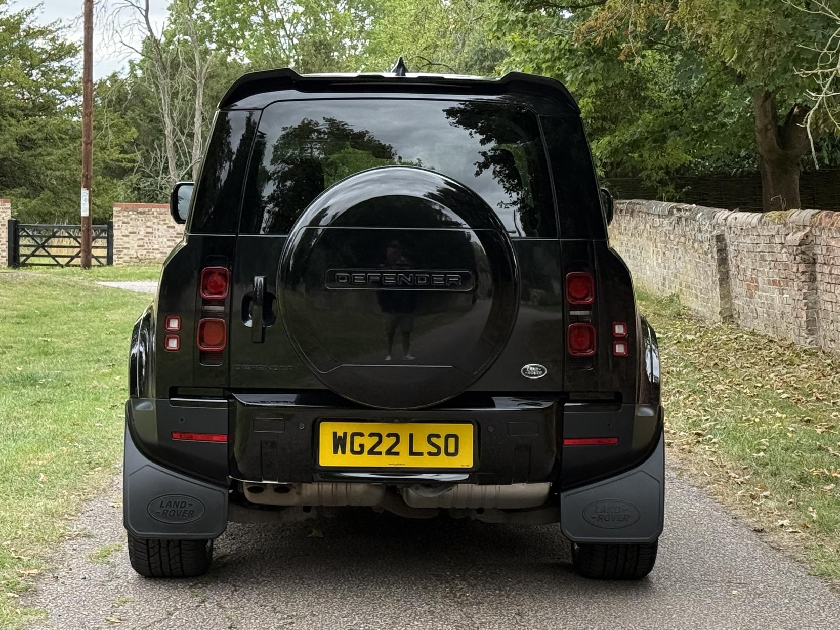 Land Rover Defender 110 3.0 D250 MHEV S Hard Top SUV 5dr Diesel Auto 4WD MWB Euro 6 (s/s) (250 ps)