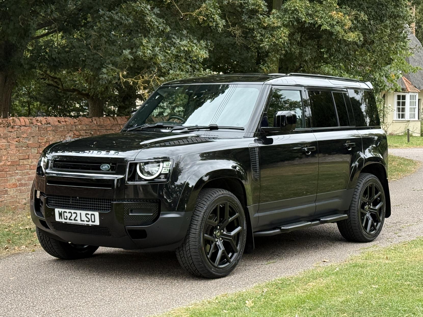 Land Rover Defender 110 3.0 D250 MHEV S Hard Top SUV 5dr Diesel Auto 4WD MWB Euro 6 (s/s) (250 ps)