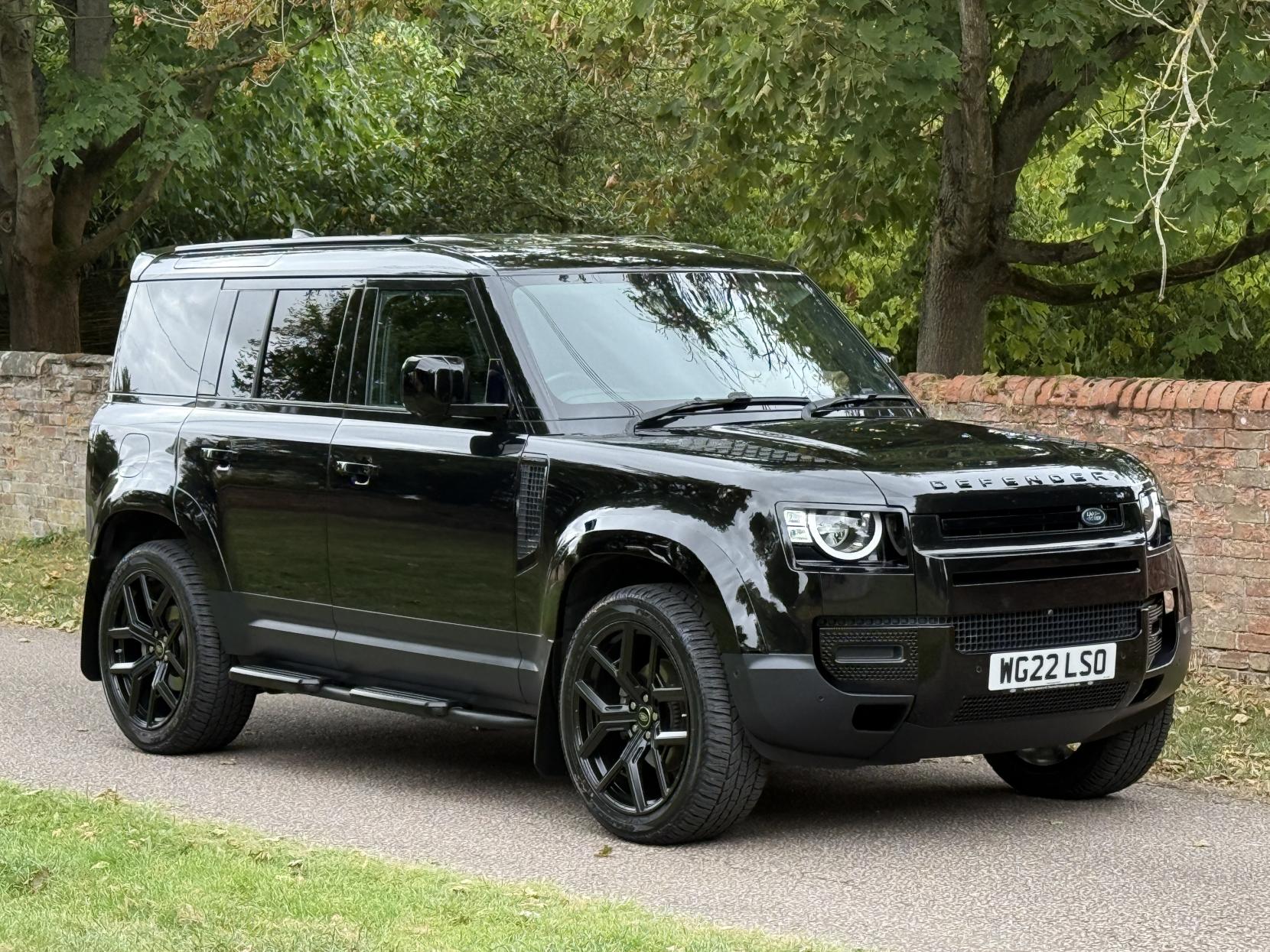 Land Rover Defender 110 3.0 D250 MHEV S Hard Top SUV 5dr Diesel Auto 4WD MWB Euro 6 (s/s) (250 ps)