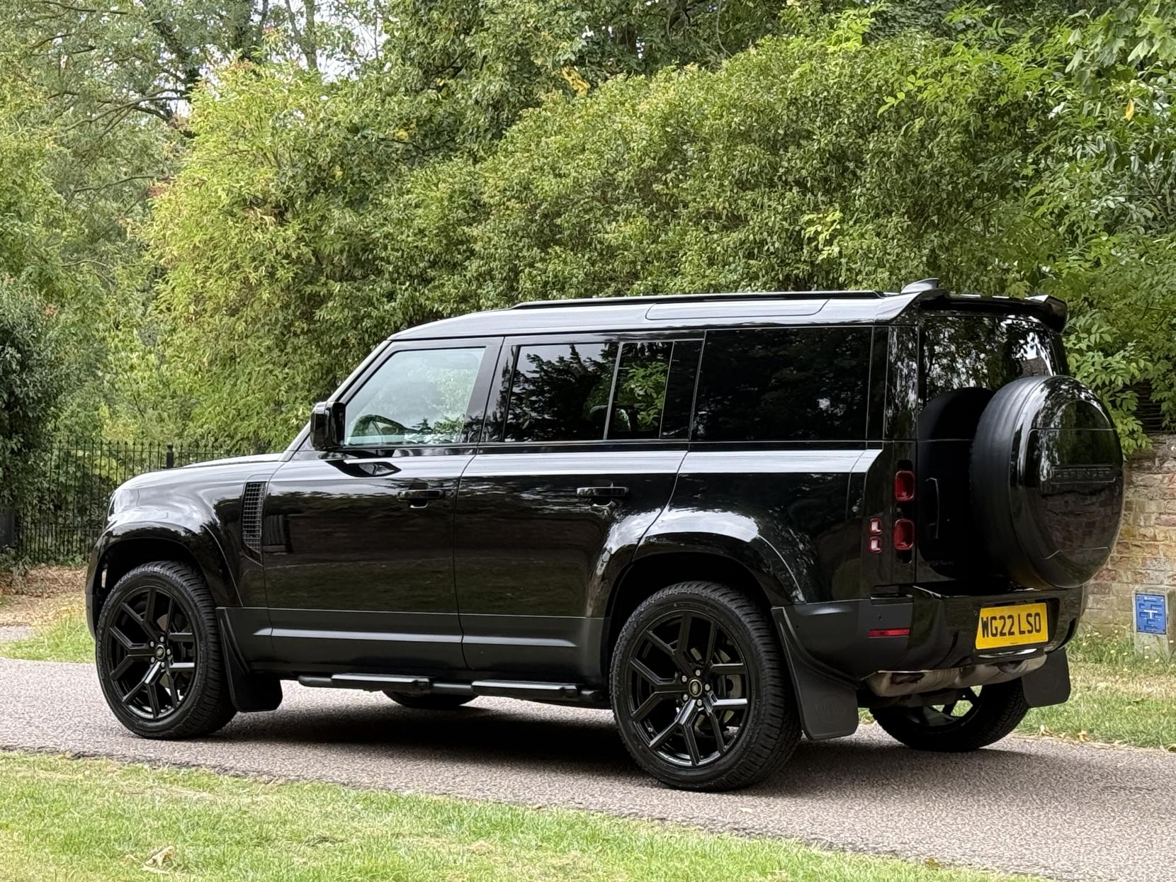 Land Rover Defender 110 3.0 D250 MHEV S Hard Top SUV 5dr Diesel Auto 4WD MWB Euro 6 (s/s) (250 ps)