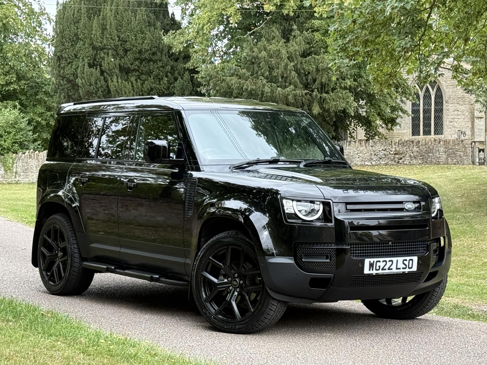 Land Rover Defender 110 3.0 D250 MHEV S Hard Top SUV 5dr Diesel Auto 4WD MWB Euro 6 (s/s) (250 ps)