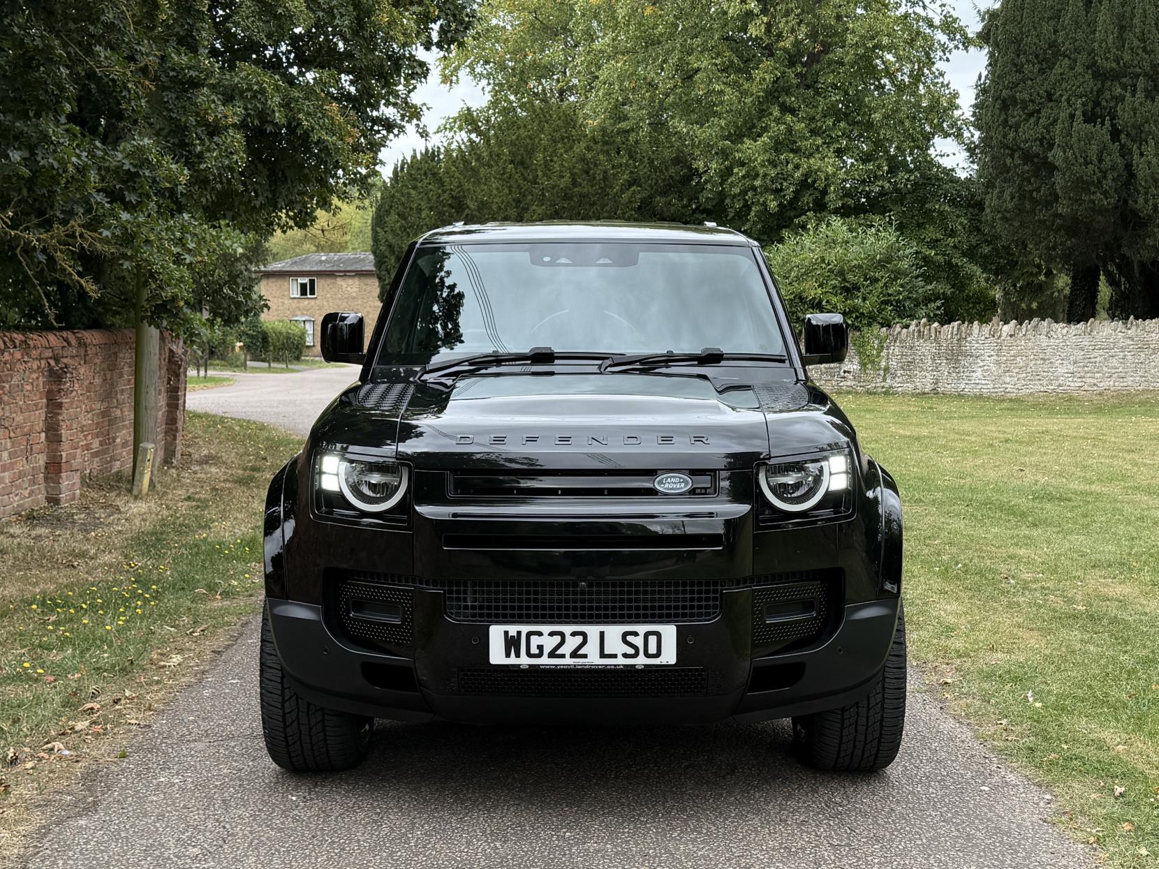 Land Rover Defender 110 3.0 D250 MHEV S Hard Top SUV 5dr Diesel Auto 4WD MWB Euro 6 (s/s) (250 ps)