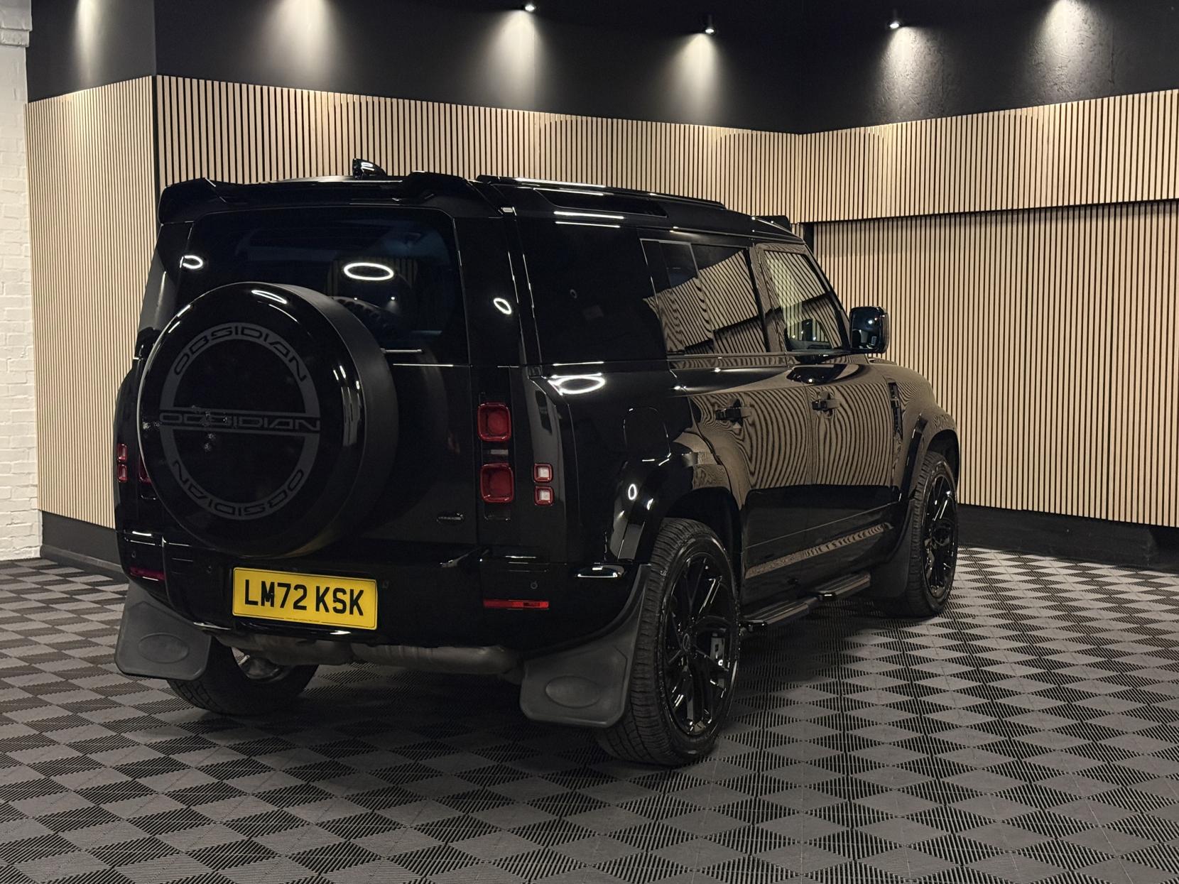 Land Rover Defender 110 3.0 D250 MHEV SE Hard Top SUV 5dr Diesel Auto 4WD MWB Euro 6 (s/s) (250 ps)