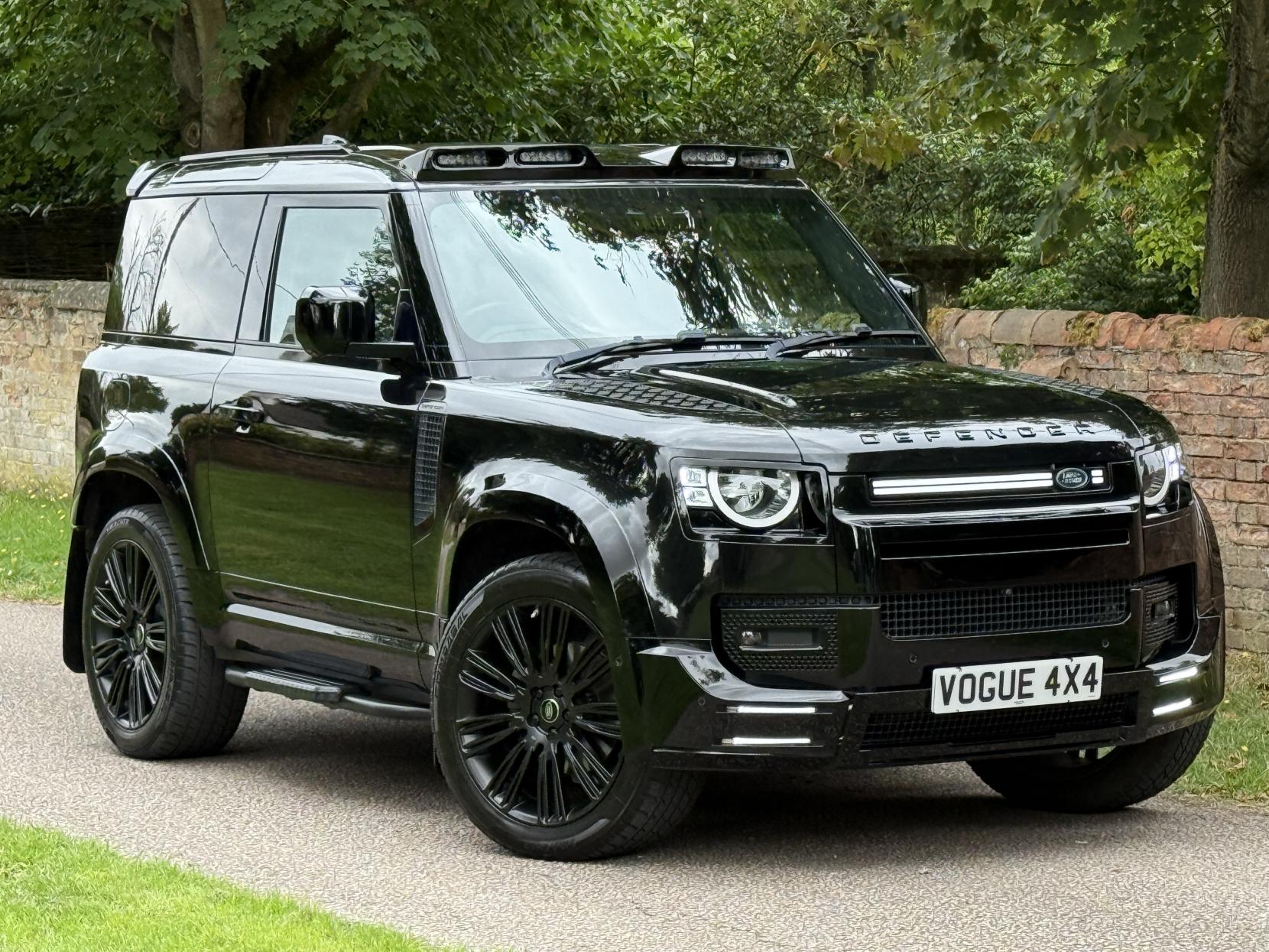 Land Rover Defender 90 3.0 D200 MHEV Hard Top SUV 3dr Diesel Auto 4WD SWB Euro 6 (s/s) (200 ps)
