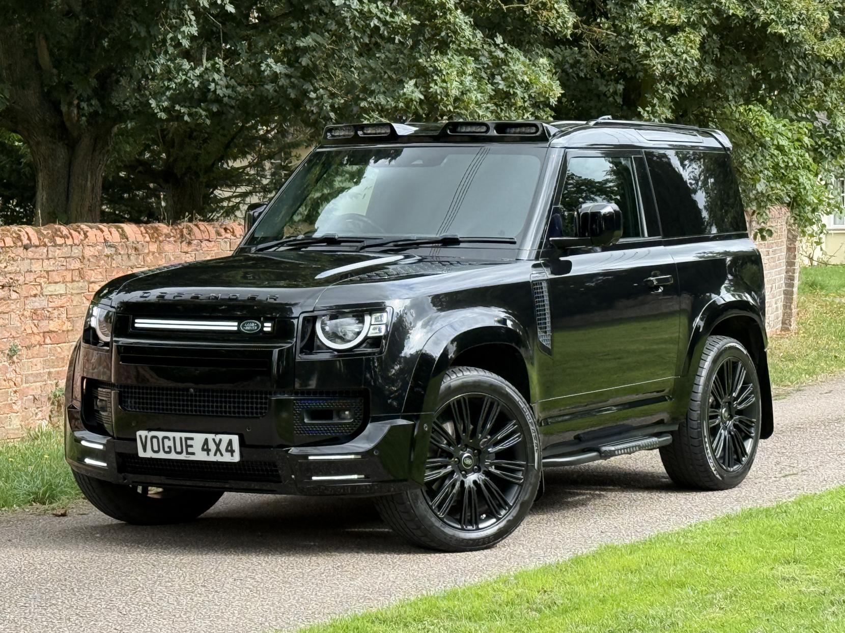 Land Rover Defender 90 3.0 D200 MHEV Hard Top SUV 3dr Diesel Auto 4WD SWB Euro 6 (s/s) (200 ps)