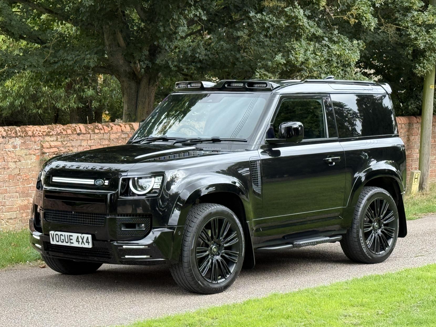 Land Rover Defender 90 3.0 D200 MHEV Hard Top SUV 3dr Diesel Auto 4WD SWB Euro 6 (s/s) (200 ps)