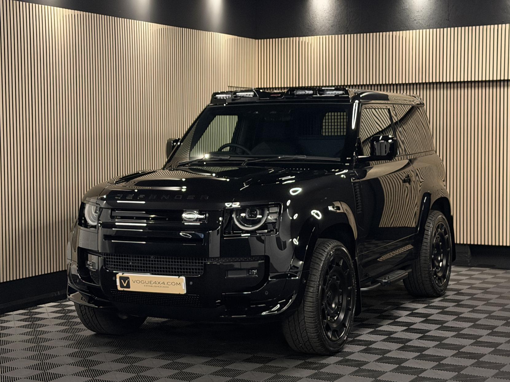 Land Rover Defender 90 3.0 D250 MHEV X-Dynamic SE Hard Top SUV 3dr Diesel Auto 4WD SWB Euro 6 (s/s) (249 ps)