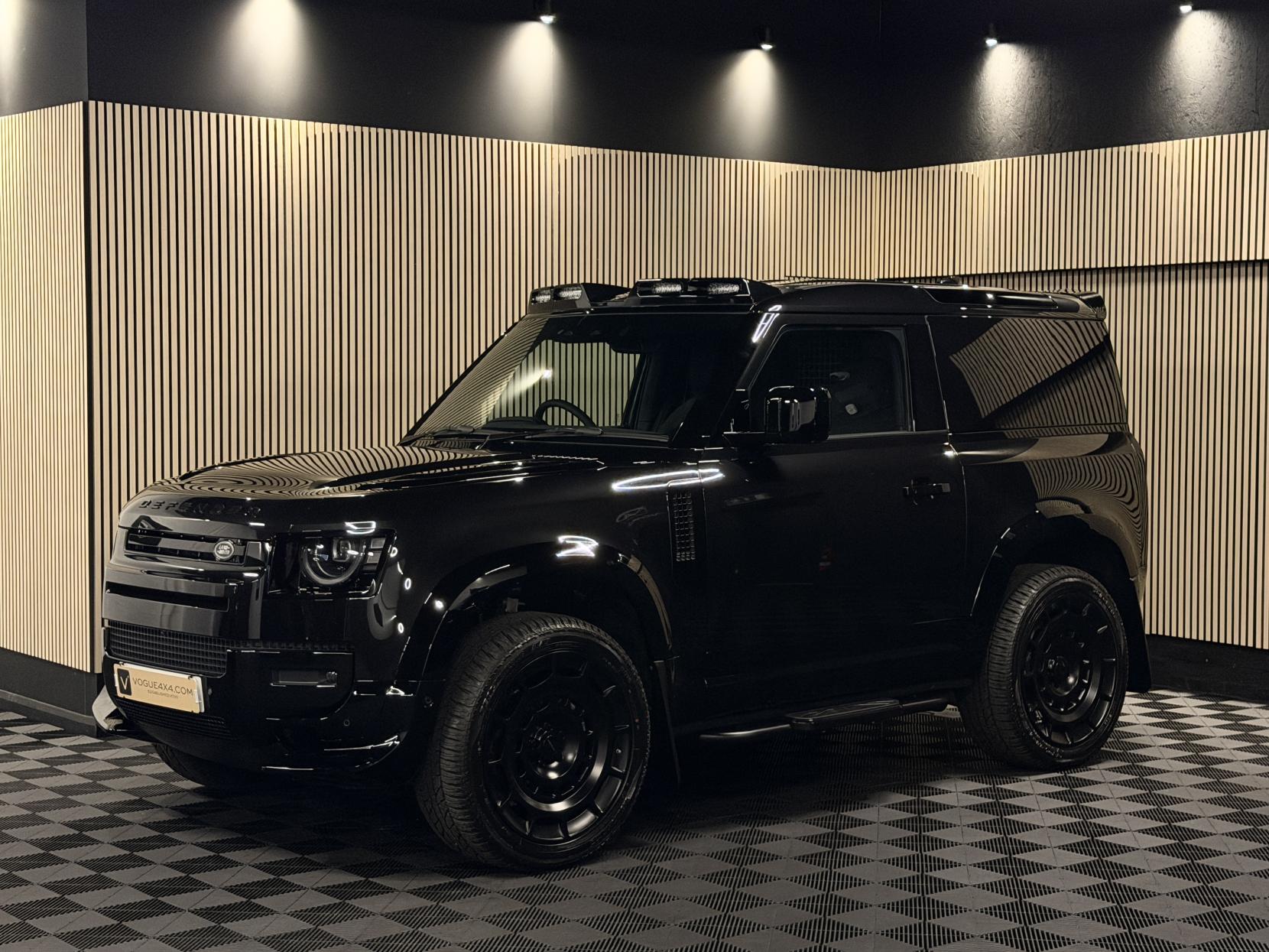 Land Rover Defender 90 3.0 D250 MHEV X-Dynamic SE Hard Top SUV 3dr Diesel Auto 4WD SWB Euro 6 (s/s) (249 ps)