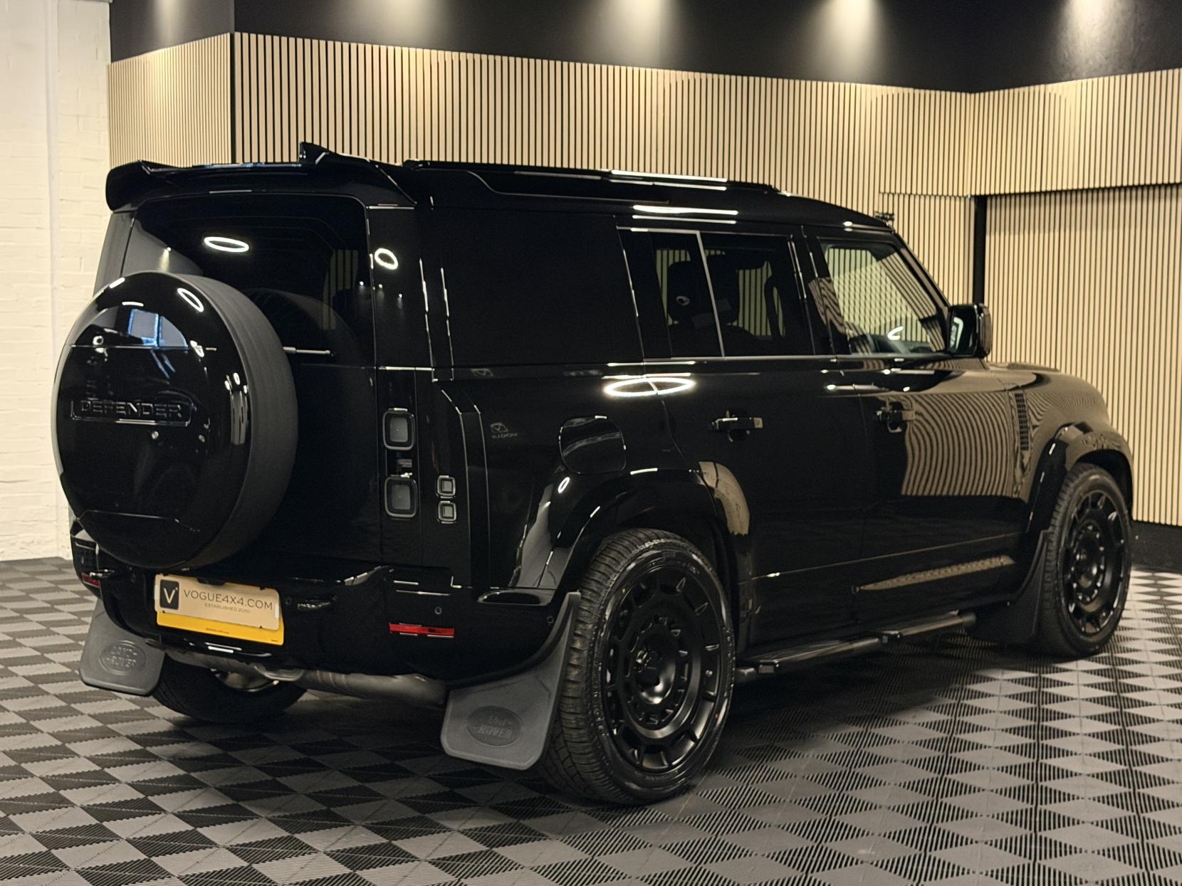 Land Rover Defender 110 3.0 D250 MHEV X-Dynamic HSE Hard Top SUV 5dr Diesel Auto 4WD MWB Euro 6 (s/s) (249 ps)