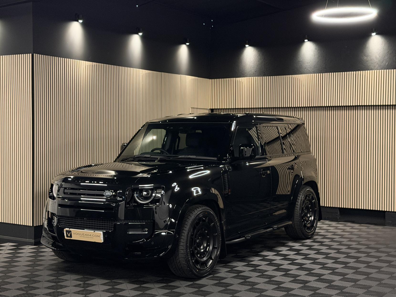 Land Rover Defender 110 3.0 D250 MHEV X-Dynamic HSE Hard Top SUV 5dr Diesel Auto 4WD MWB Euro 6 (s/s) (249 ps)