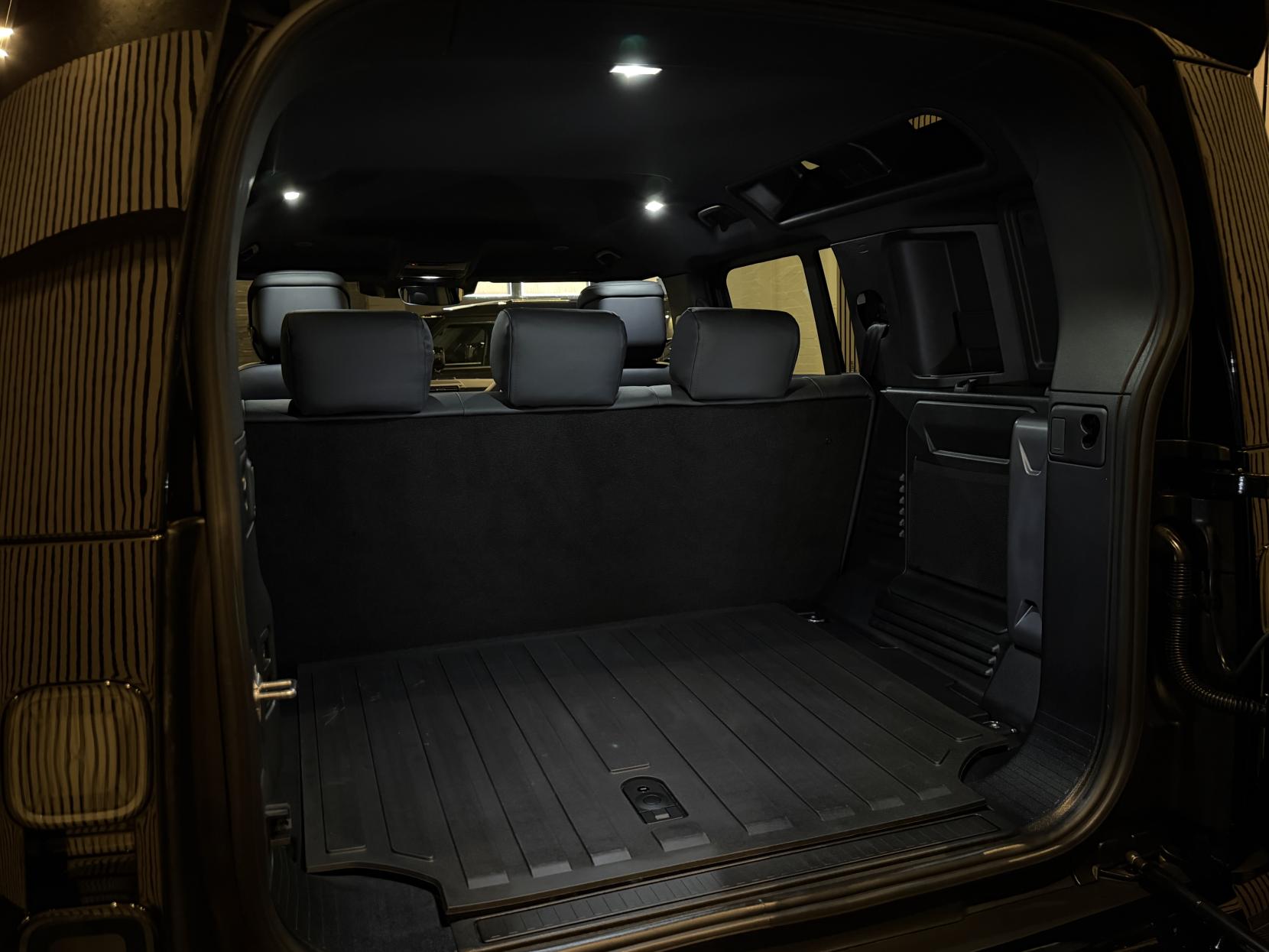 Land Rover Defender 110 3.0 D250 MHEV X-Dynamic HSE Hard Top SUV 5dr Diesel Auto 4WD MWB Euro 6 (s/s) (249 ps)