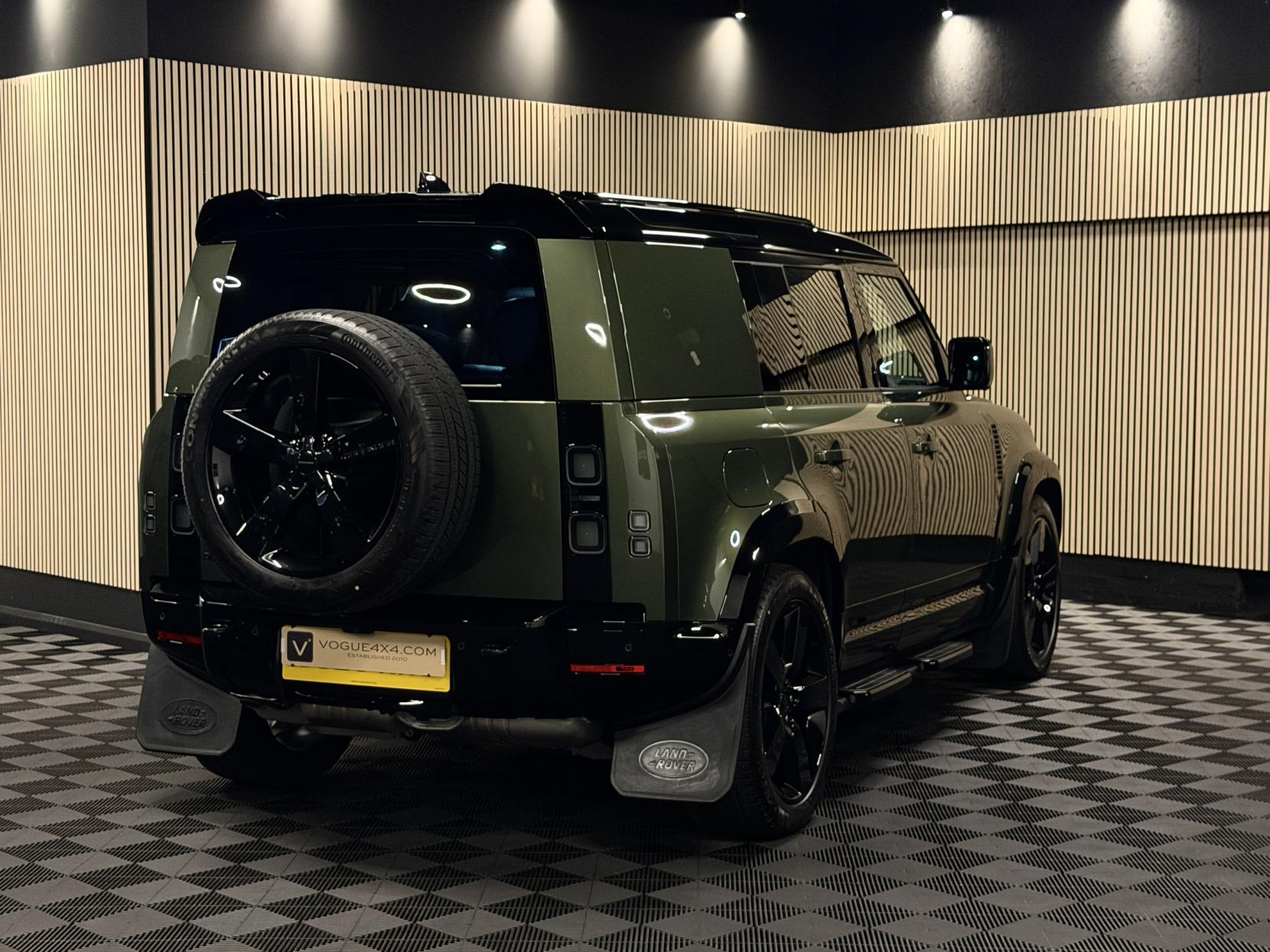Land Rover Defender 110 3.0 D350 MHEV X-Dynamic HSE Hard Top SUV 5dr Diesel Auto 4WD MWB Euro 6 (s/s) (350 ps)