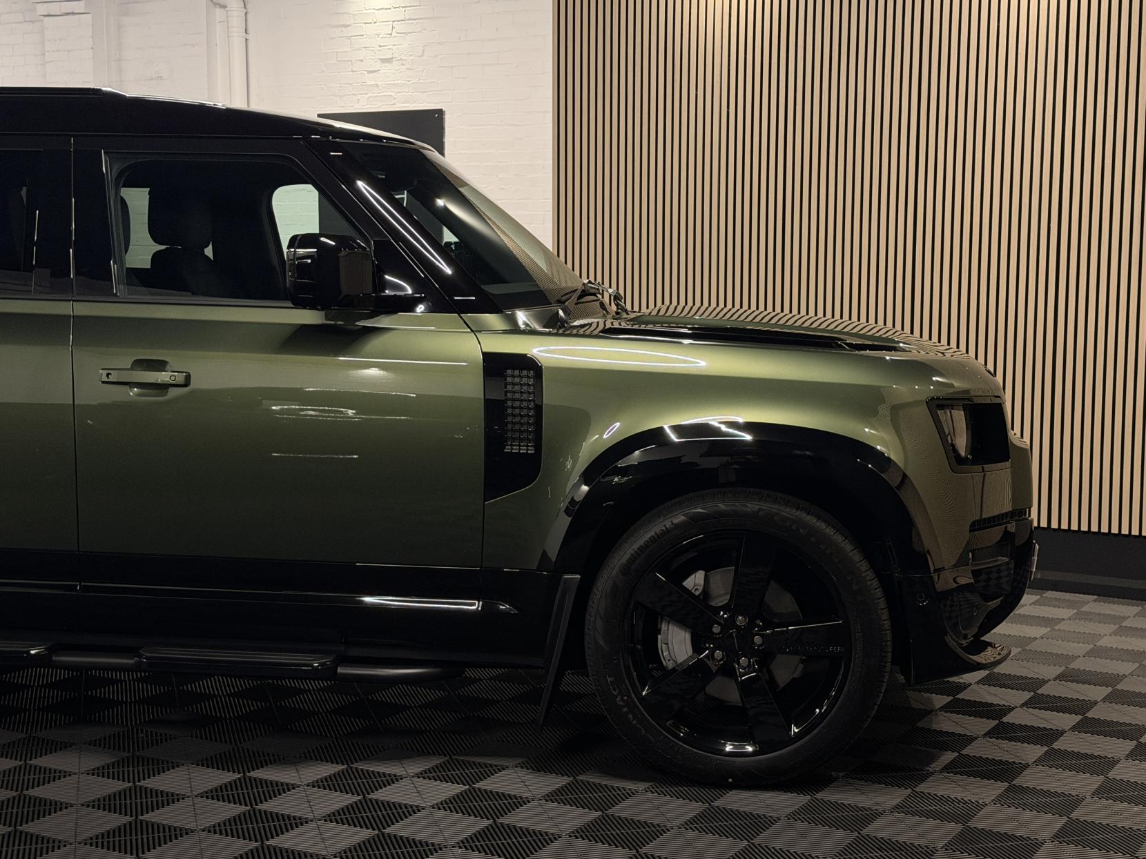 Land Rover Defender 110 3.0 D350 MHEV X-Dynamic HSE Hard Top SUV 5dr Diesel Auto 4WD MWB Euro 6 (s/s) (350 ps)