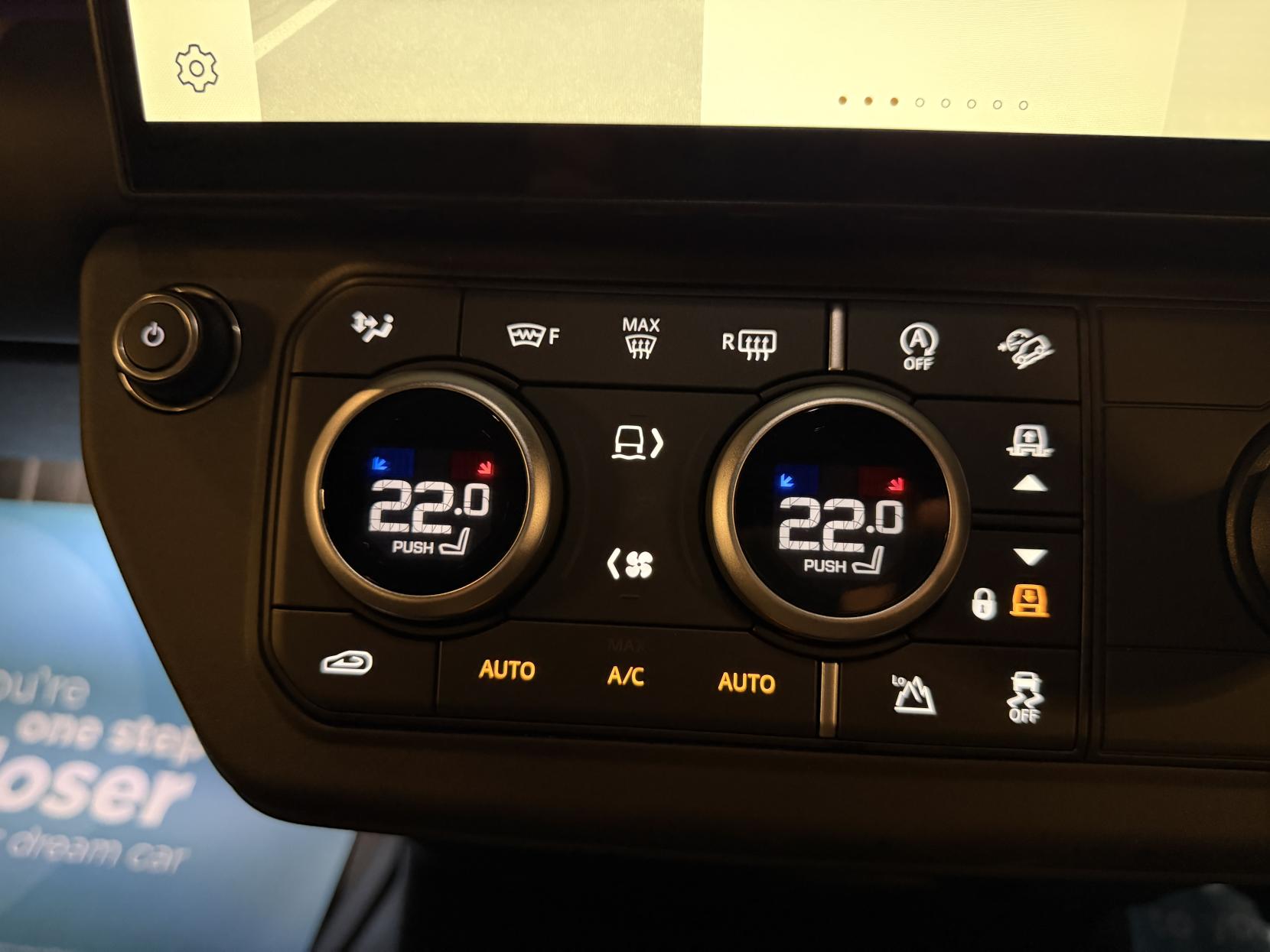 Land Rover Defender 110 3.0 D350 MHEV X-Dynamic HSE Hard Top SUV 5dr Diesel Auto 4WD MWB Euro 6 (s/s) (350 ps)