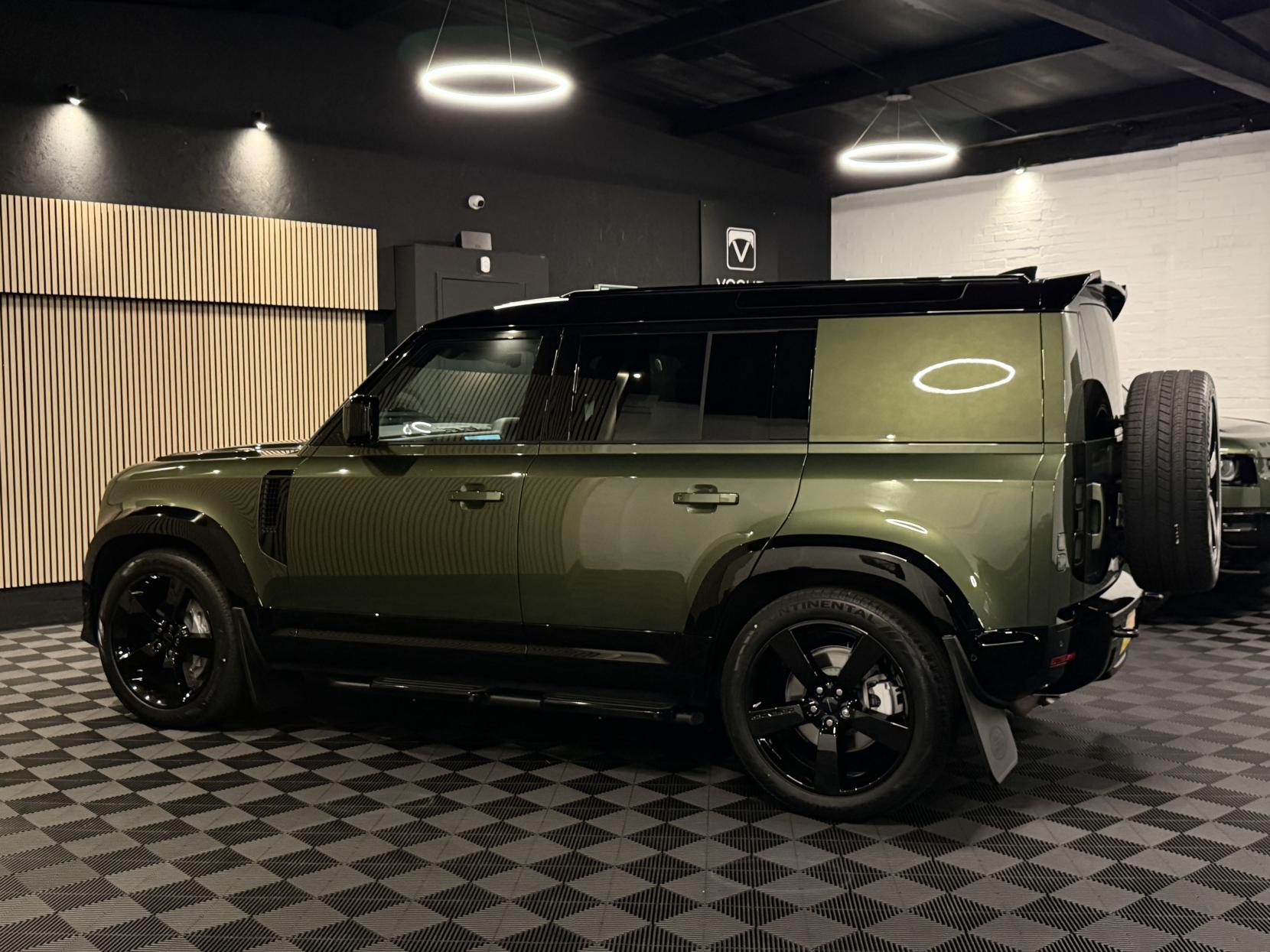 Land Rover Defender 110 3.0 D350 MHEV X-Dynamic HSE Hard Top SUV 5dr Diesel Auto 4WD MWB Euro 6 (s/s) (350 ps)