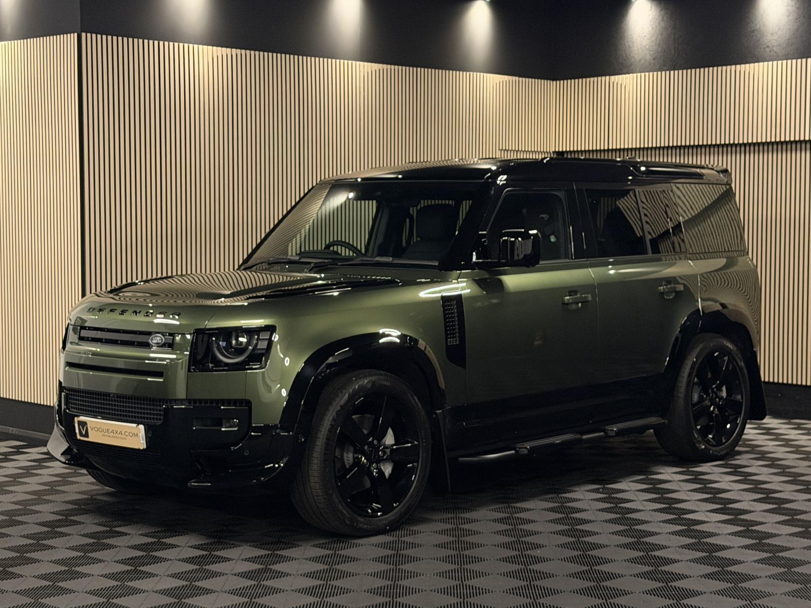 Land Rover Defender 110 3.0 D350 MHEV X-Dynamic HSE Hard Top SUV 5dr Diesel Auto 4WD MWB Euro 6 (s/s) (350 ps)