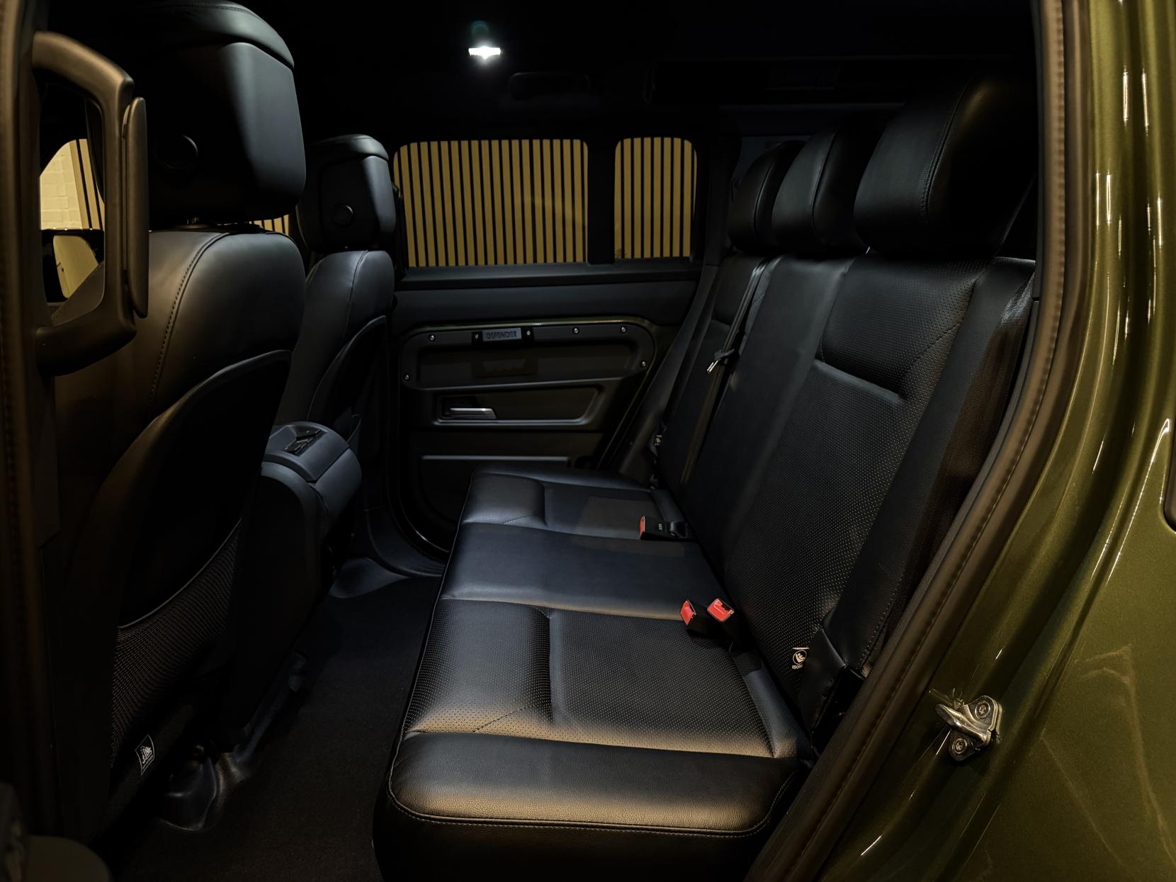 Land Rover Defender 110 3.0 D350 MHEV X-Dynamic HSE Hard Top SUV 5dr Diesel Auto 4WD MWB Euro 6 (s/s) (350 ps)