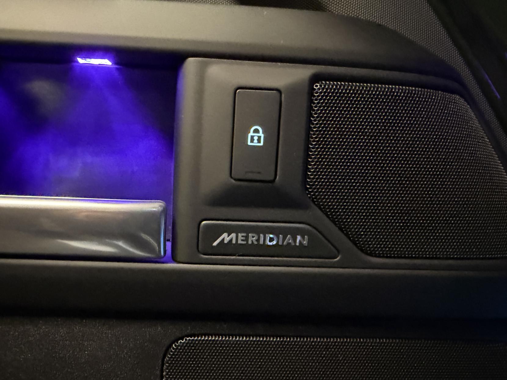 Land Rover Defender 110 3.0 D350 MHEV X-Dynamic HSE Hard Top SUV 5dr Diesel Auto 4WD MWB Euro 6 (s/s) (350 ps)