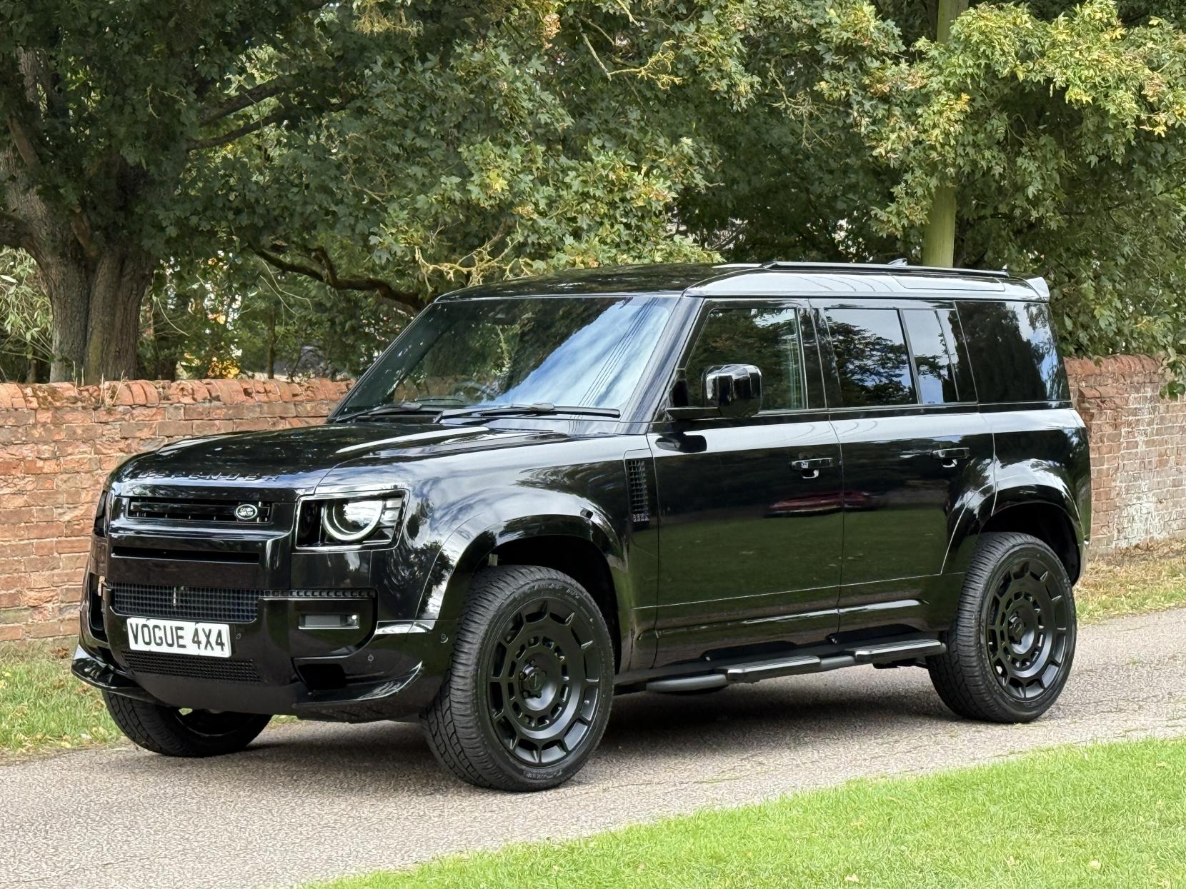 Land Rover Defender 110 3.0 D250 MHEV X-Dynamic SE Hard Top SUV 5dr Diesel Auto 4WD MWB Euro 6 (s/s) (249 ps)