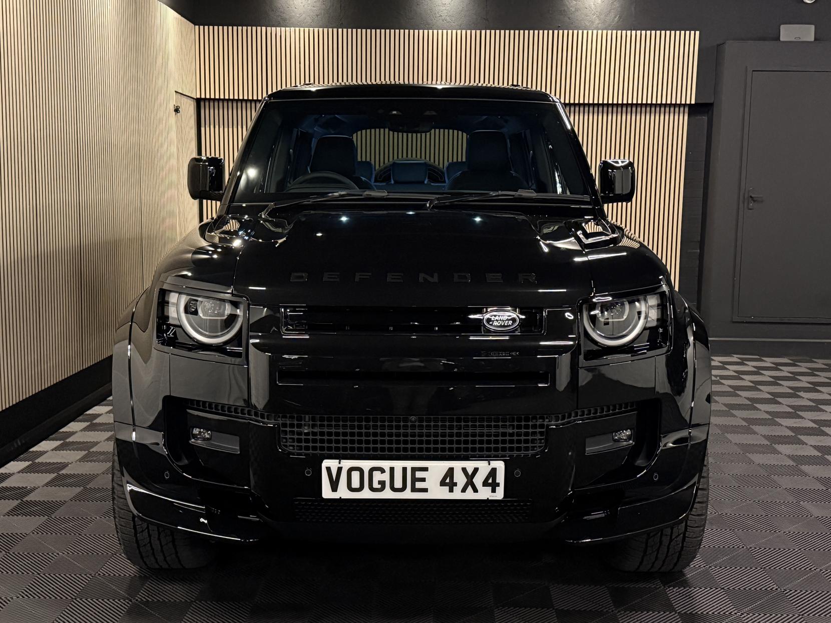 Land Rover Defender 110 3.0 D250 MHEV X-Dynamic SE Hard Top SUV 5dr Diesel Auto 4WD MWB Euro 6 (s/s) (249 ps)