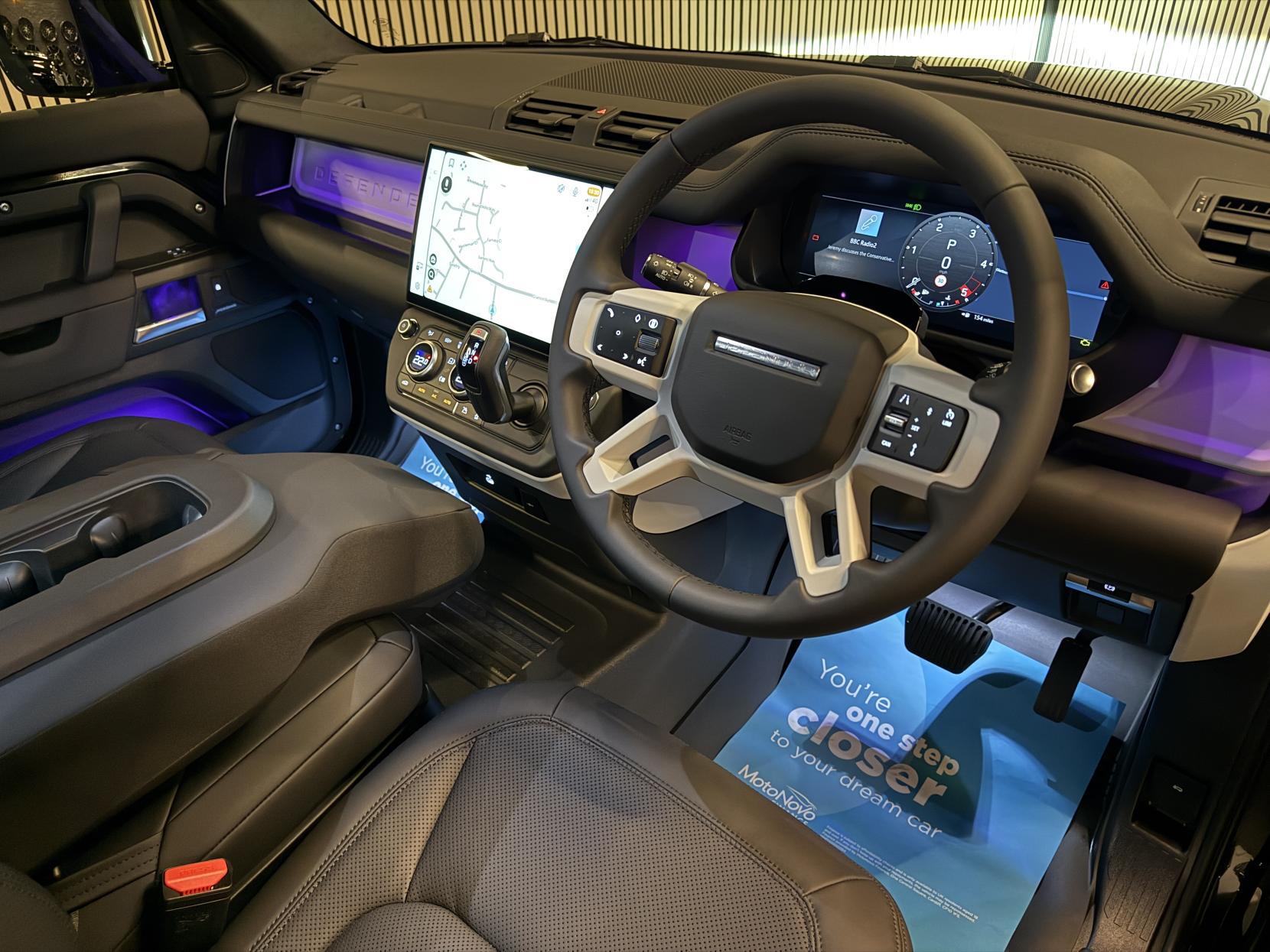 Land Rover Defender 110 3.0 D250 MHEV X-Dynamic SE Hard Top SUV 5dr Diesel Auto 4WD MWB Euro 6 (s/s) (249 ps)