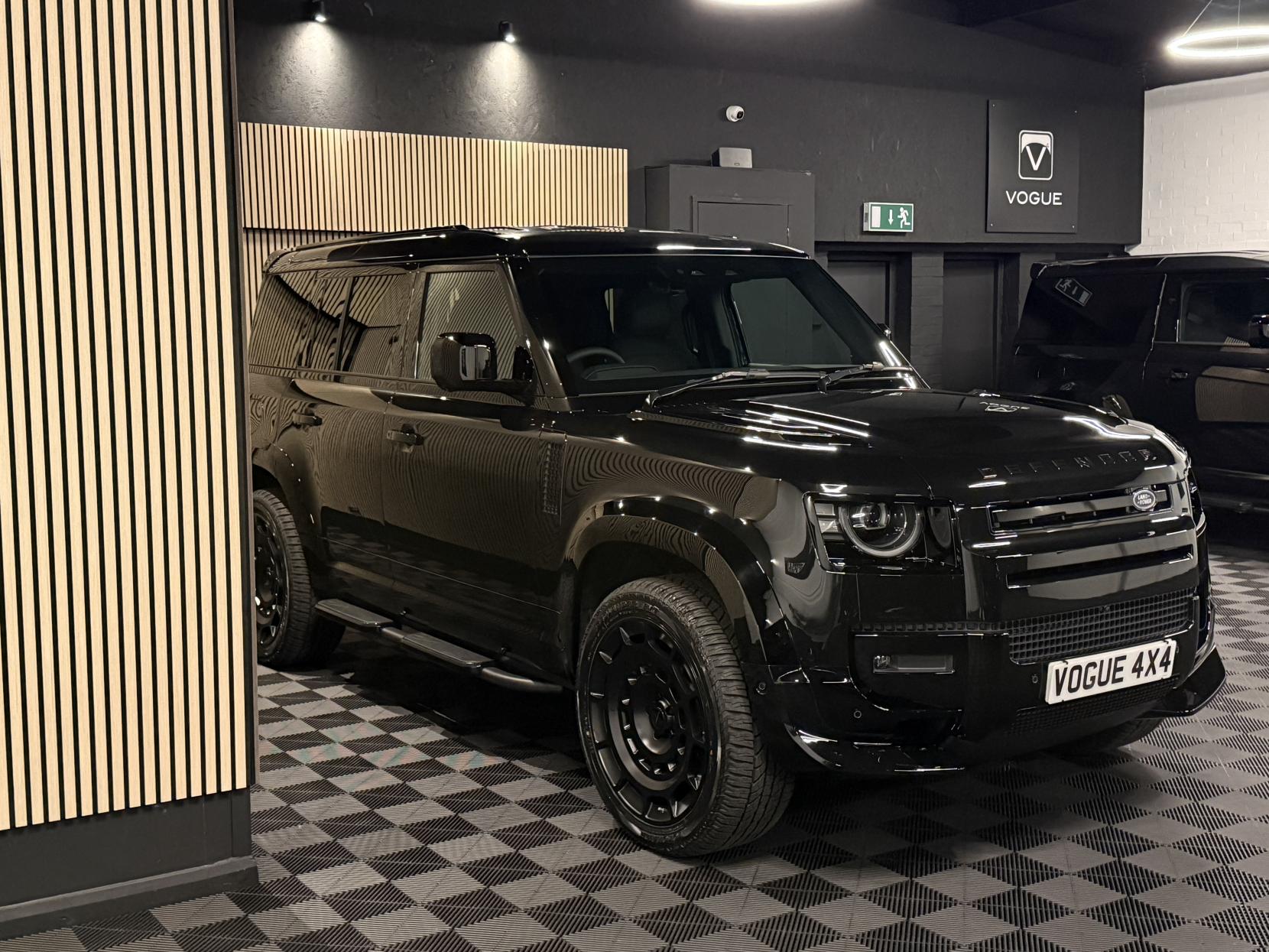 Land Rover Defender 110 3.0 D250 MHEV X-Dynamic SE Hard Top SUV 5dr Diesel Auto 4WD MWB Euro 6 (s/s) (249 ps)