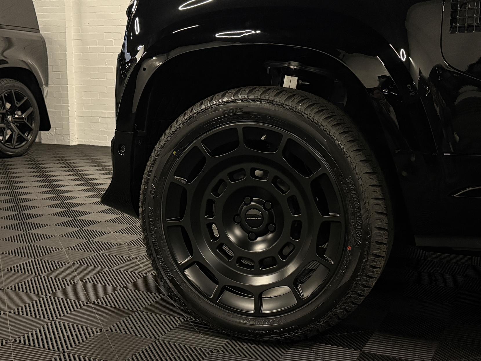 Land Rover Defender 110 3.0 D250 MHEV X-Dynamic SE Hard Top SUV 5dr Diesel Auto 4WD MWB Euro 6 (s/s) (249 ps)