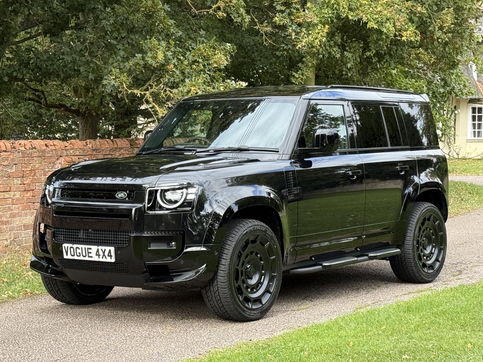 Land Rover Defender 110 3.0 D250 MHEV X-Dynamic SE Hard Top SUV 5dr Diesel Auto 4WD MWB Euro 6 (s/s) (249 ps)