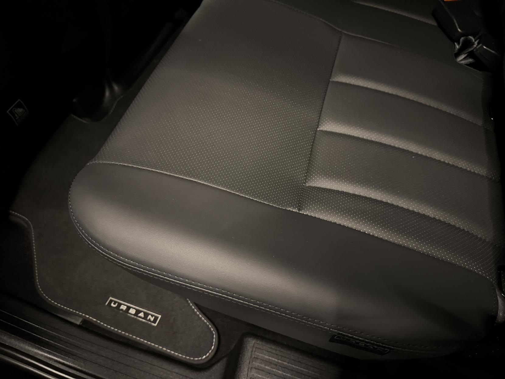 Land Rover Defender 110 3.0 D300 MHEV X Hard Top SUV 5dr Diesel Auto 4WD MWB Euro 6 (s/s) (300 ps)