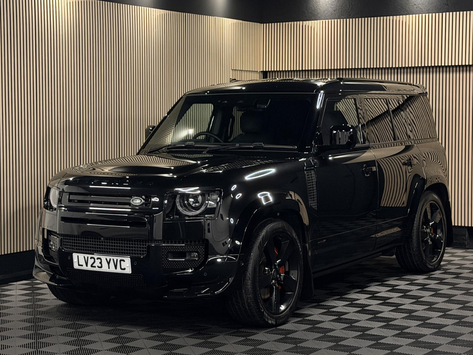 Land Rover Defender 110 3.0 D300 MHEV X Hard Top SUV 5dr Diesel Auto 4WD MWB Euro 6 (s/s) (300 ps)