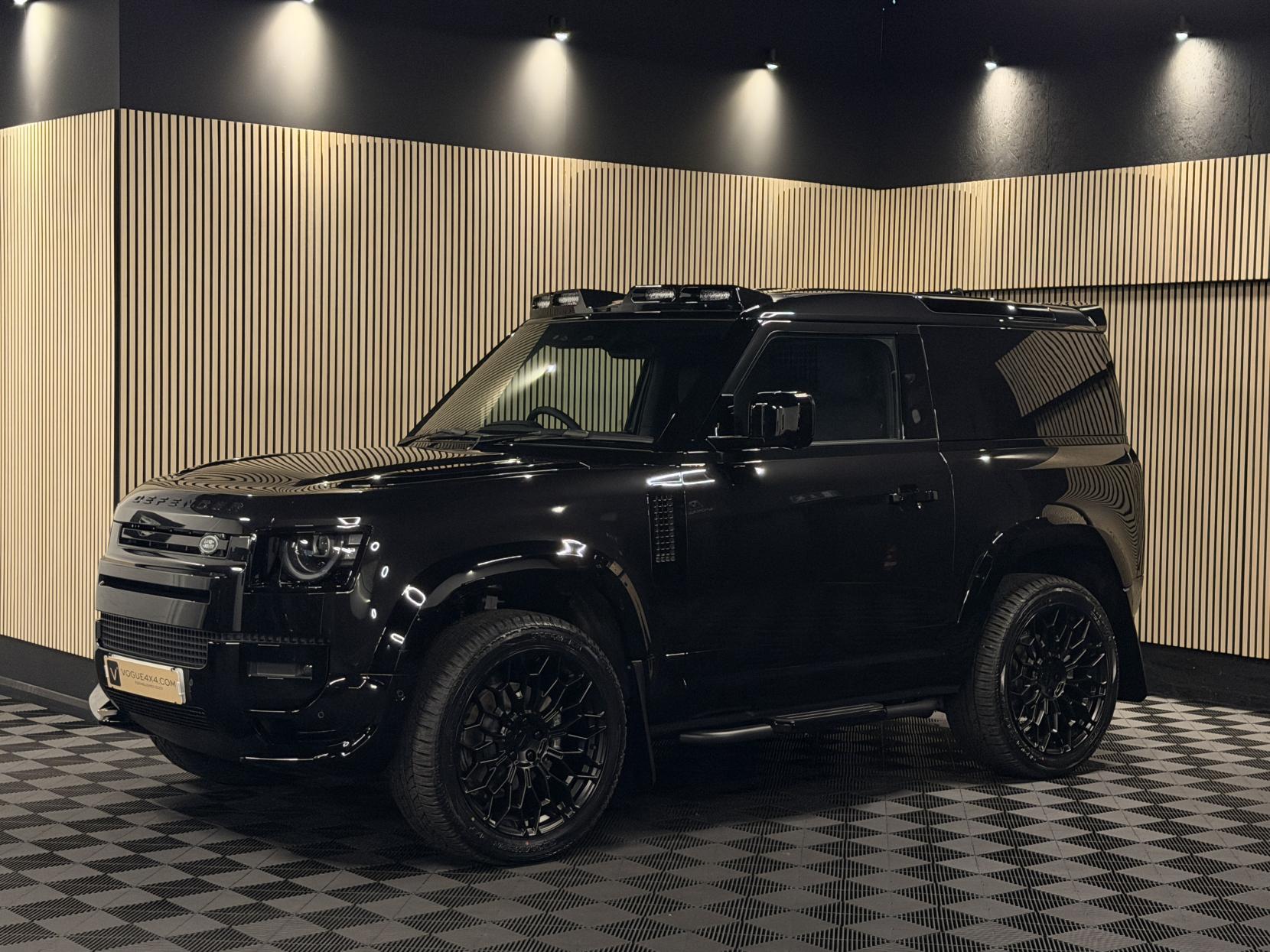 Land Rover Defender 90 3.0 D250 MHEV X-Dynamic SE Hard Top SUV 3dr Diesel Auto 4WD SWB Euro 6 (s/s) (249 ps)