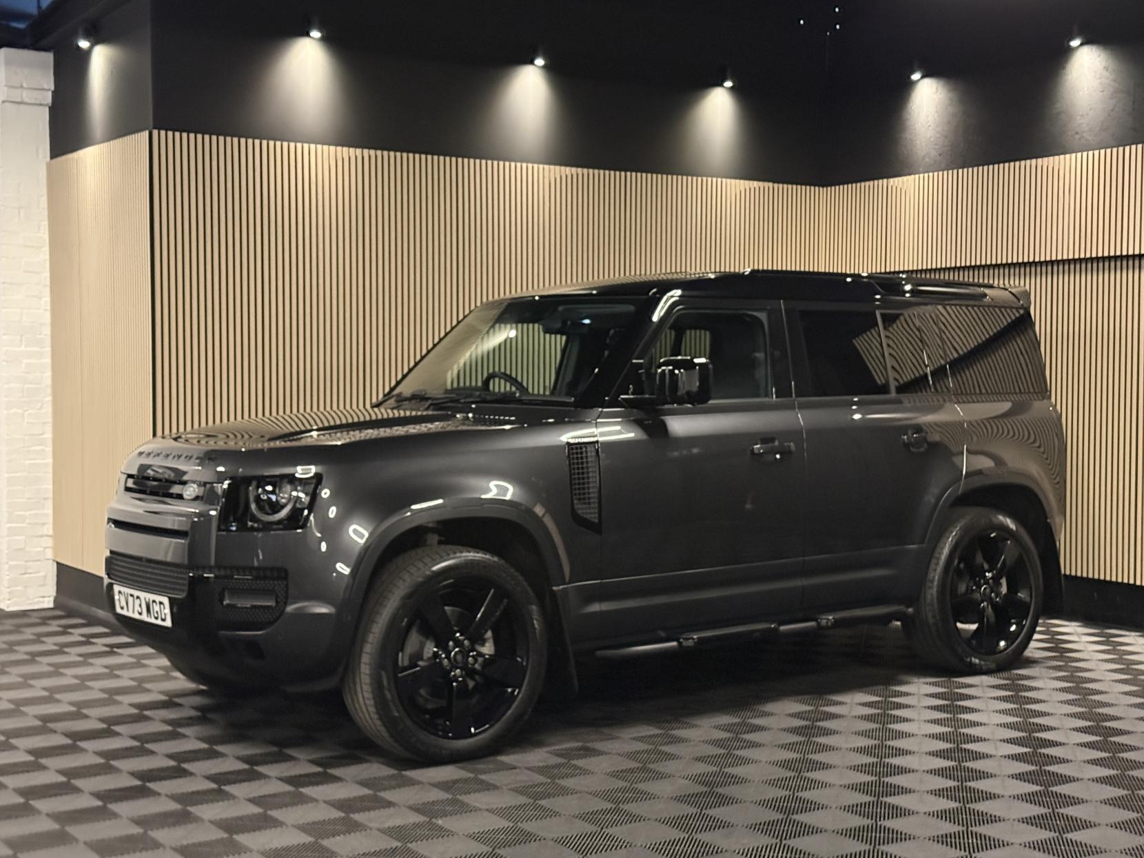 Land Rover Defender 110 3.0 D250 MHEV SE Hard Top SUV 5dr Diesel Auto 4WD MWB Euro 6 (s/s) (250 ps)