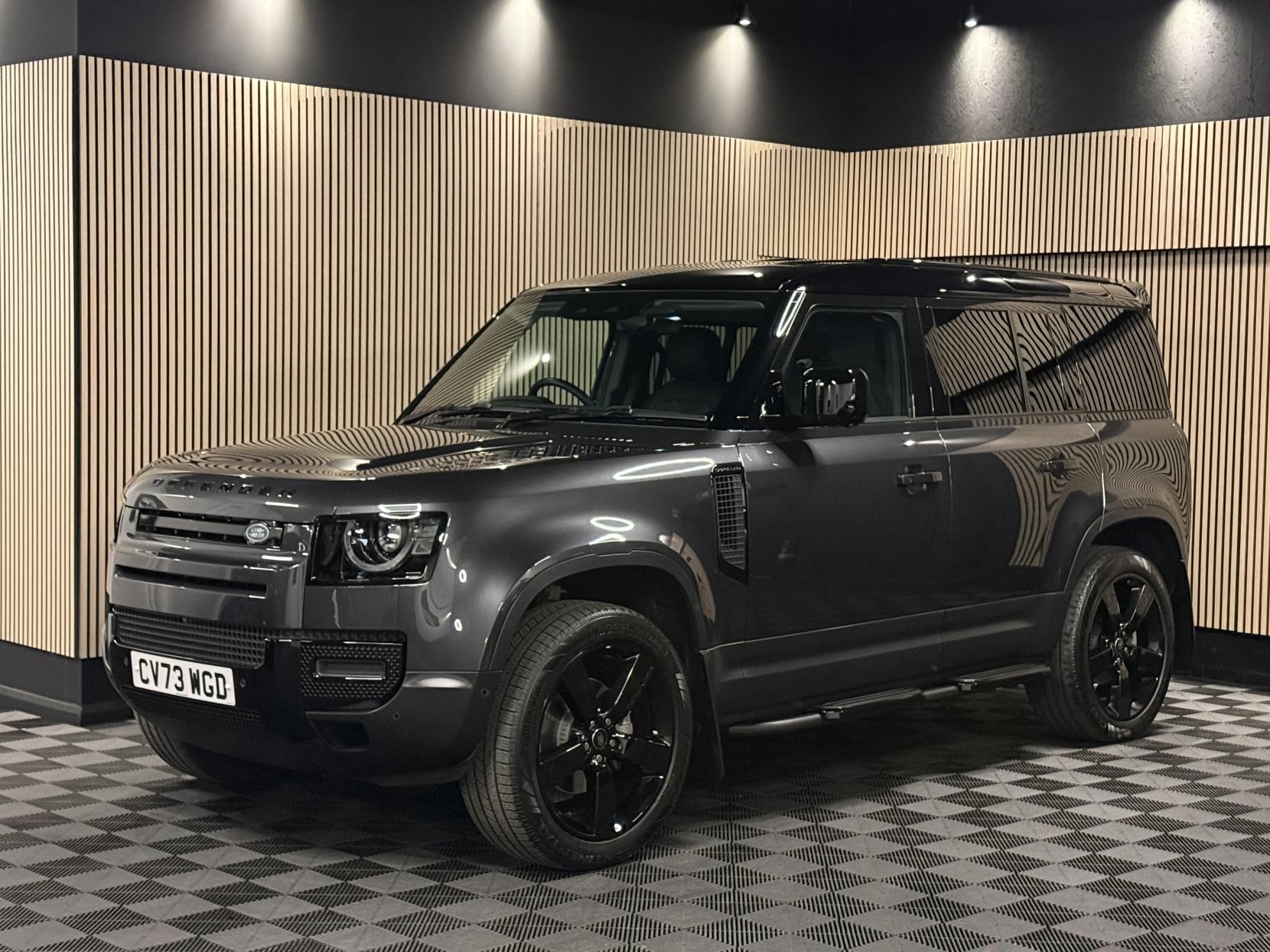 Land Rover Defender 110 3.0 D250 MHEV SE Hard Top SUV 5dr Diesel Auto 4WD MWB Euro 6 (s/s) (250 ps)