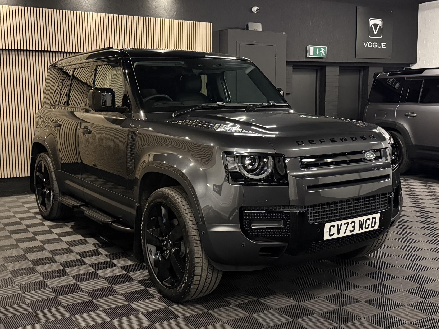 Land Rover Defender 110 3.0 D250 MHEV SE Hard Top SUV 5dr Diesel Auto 4WD MWB Euro 6 (s/s) (250 ps)