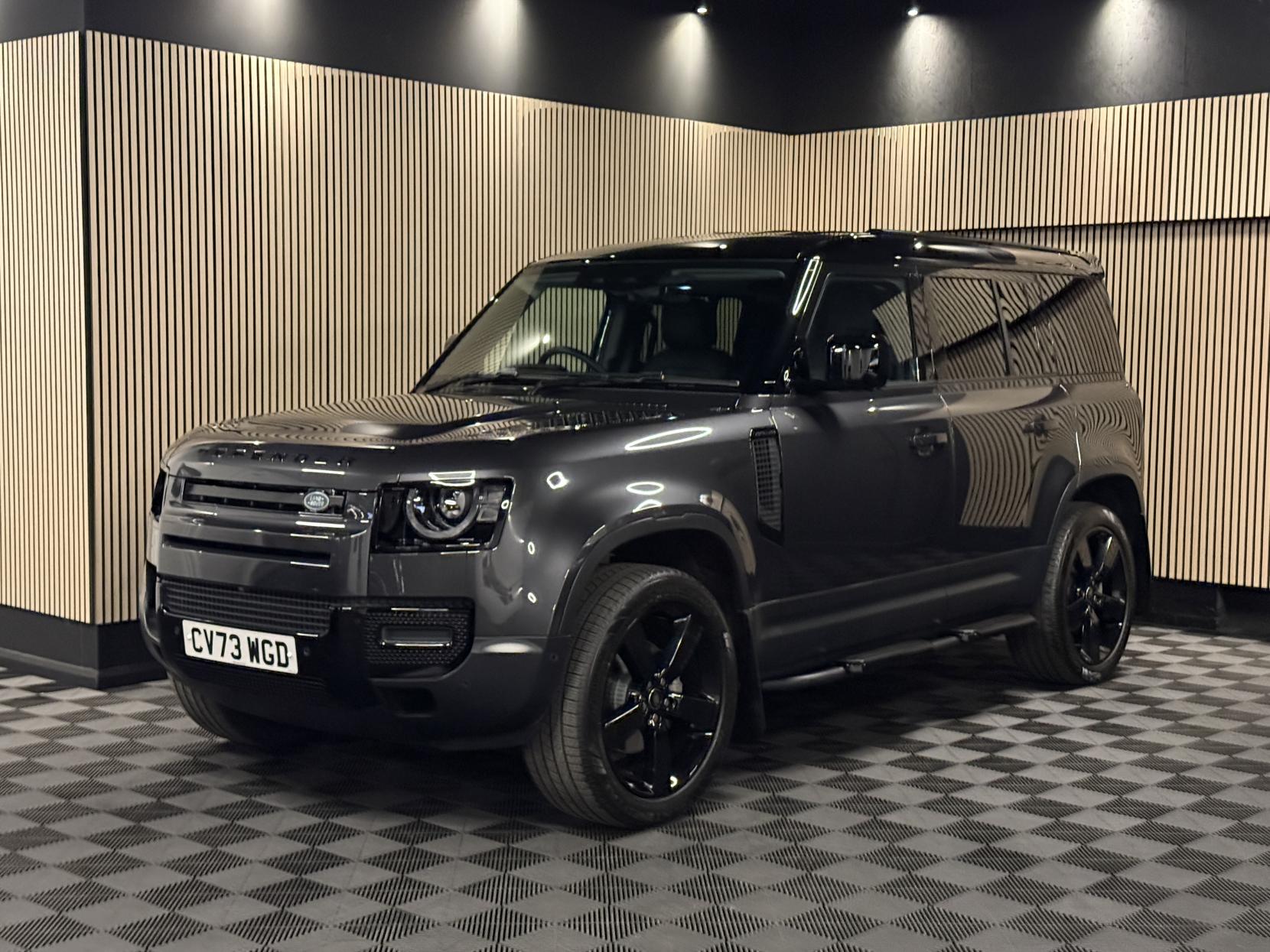 Land Rover Defender 110 3.0 D250 MHEV SE Hard Top SUV 5dr Diesel Auto 4WD MWB Euro 6 (s/s) (250 ps)