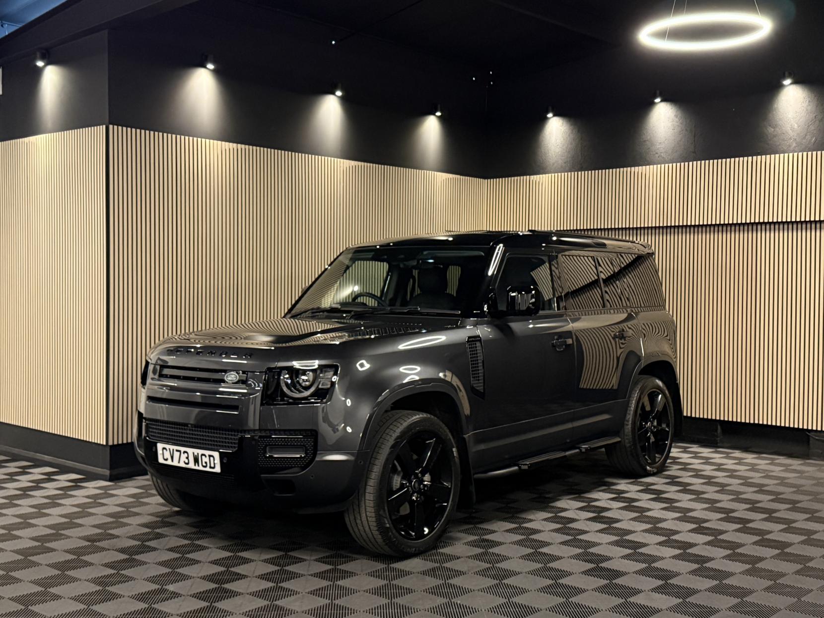 Land Rover Defender 110 3.0 D250 MHEV SE Hard Top SUV 5dr Diesel Auto 4WD MWB Euro 6 (s/s) (250 ps)